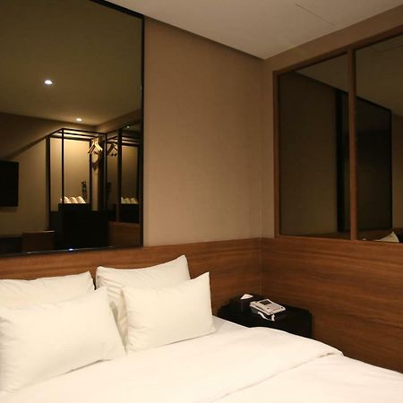 Yeoksam Hotel Star Premier Seoul Bagian luar foto