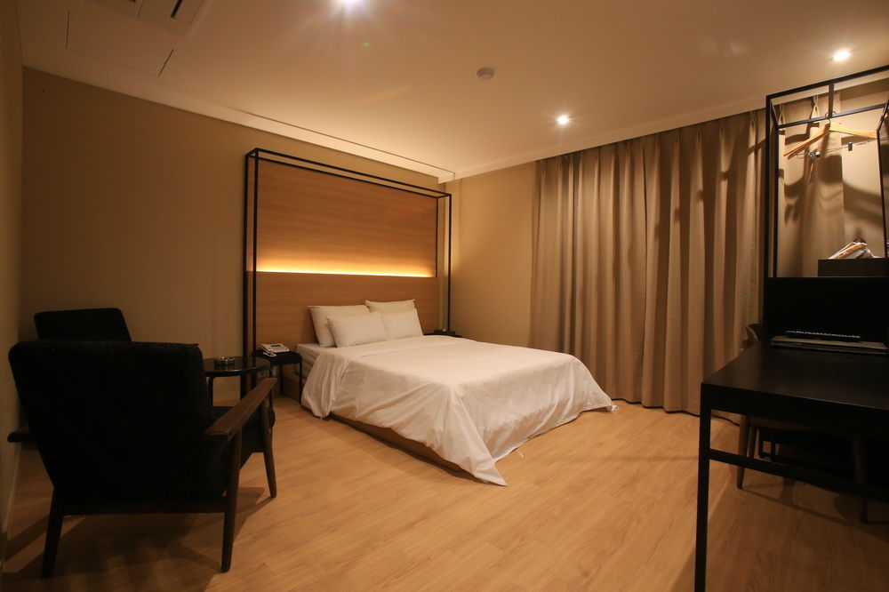 Yeoksam Hotel Star Premier Seoul Bagian luar foto