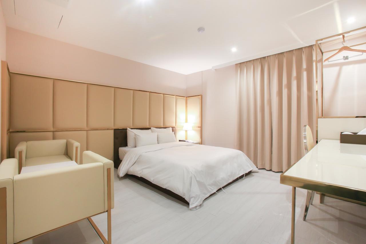 Yeoksam Hotel Star Premier Seoul Bagian luar foto
